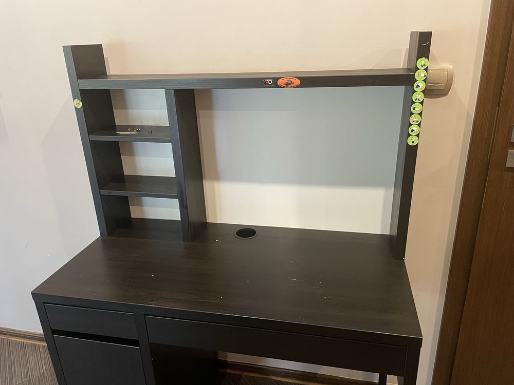 Ikea Mick biurko + nadstawka na biurko czarnobrązowe