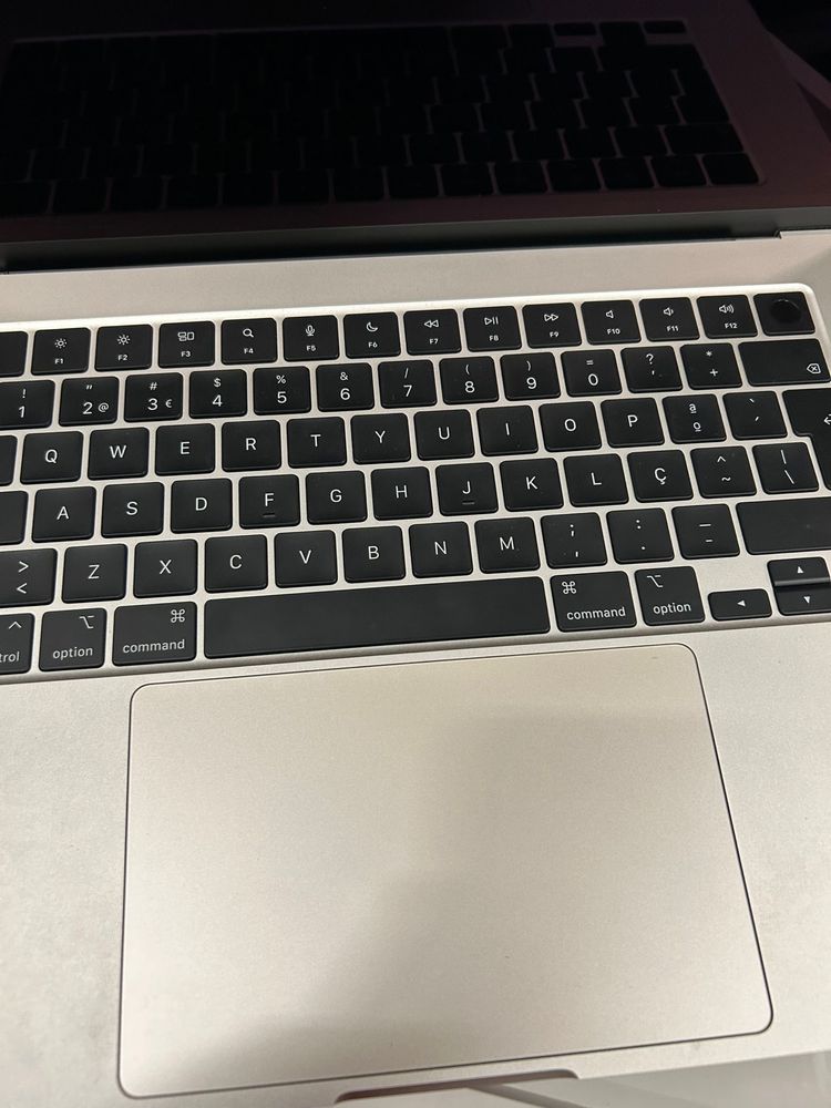 Apple Macbook Air M3 15 polegadas