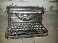 Stara maszyna do pisania GROMA