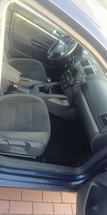 Sprzedam golf 5 kombi 1.9 TDI 105 koni