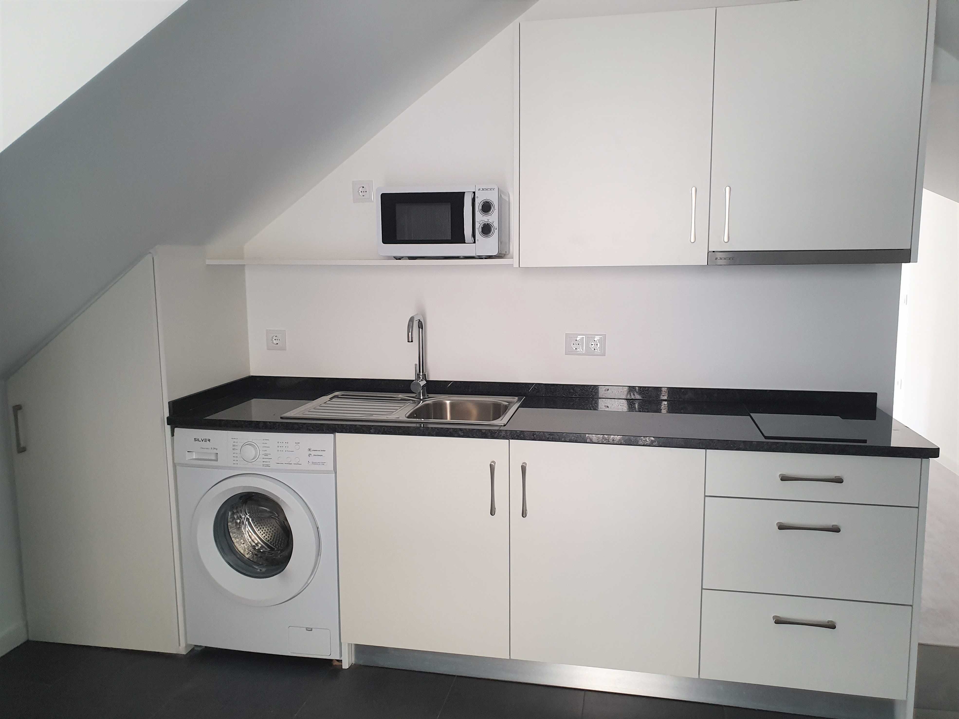 Aluga-se Apartamento T2 Leiria - em frente Parque do Avião