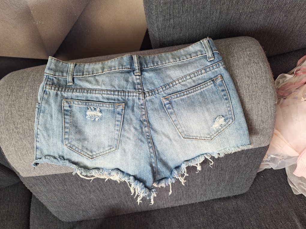 Krótkie spodenki jeansowe Primark M/38