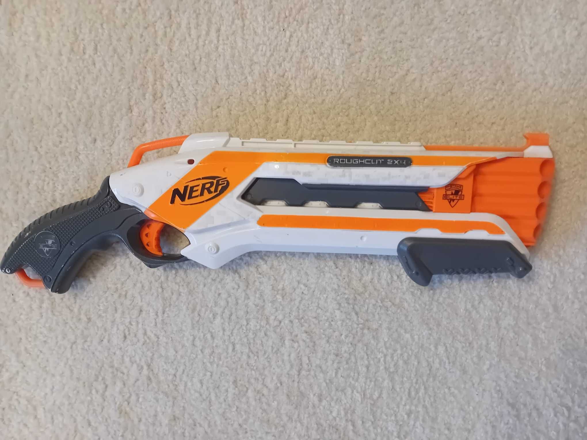 NERF N-Strike Elite Roughcut 2x4