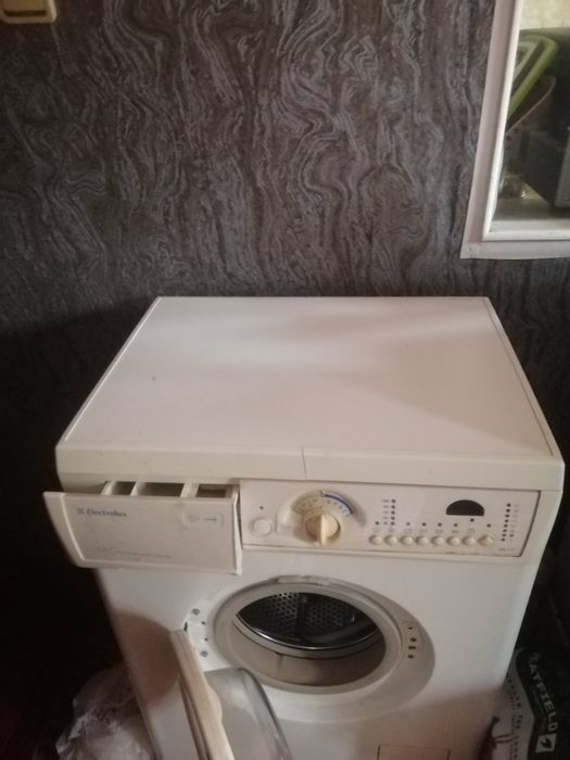 Продам стіральну машину електролюкс