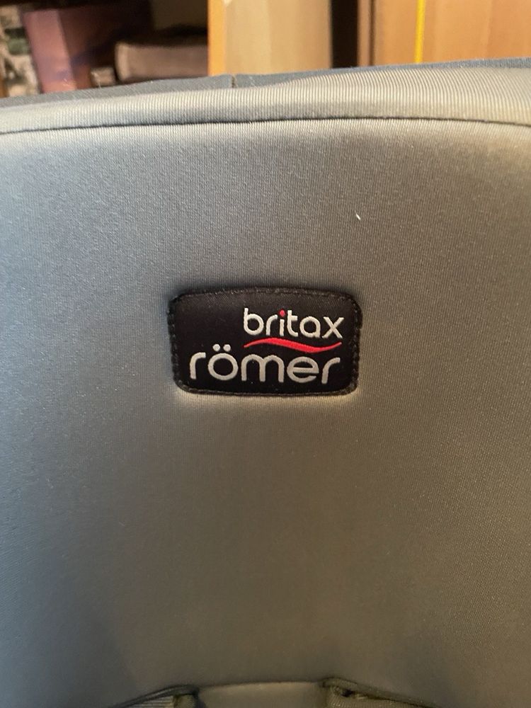 Автокресло Britax-Romer  до 4 лет