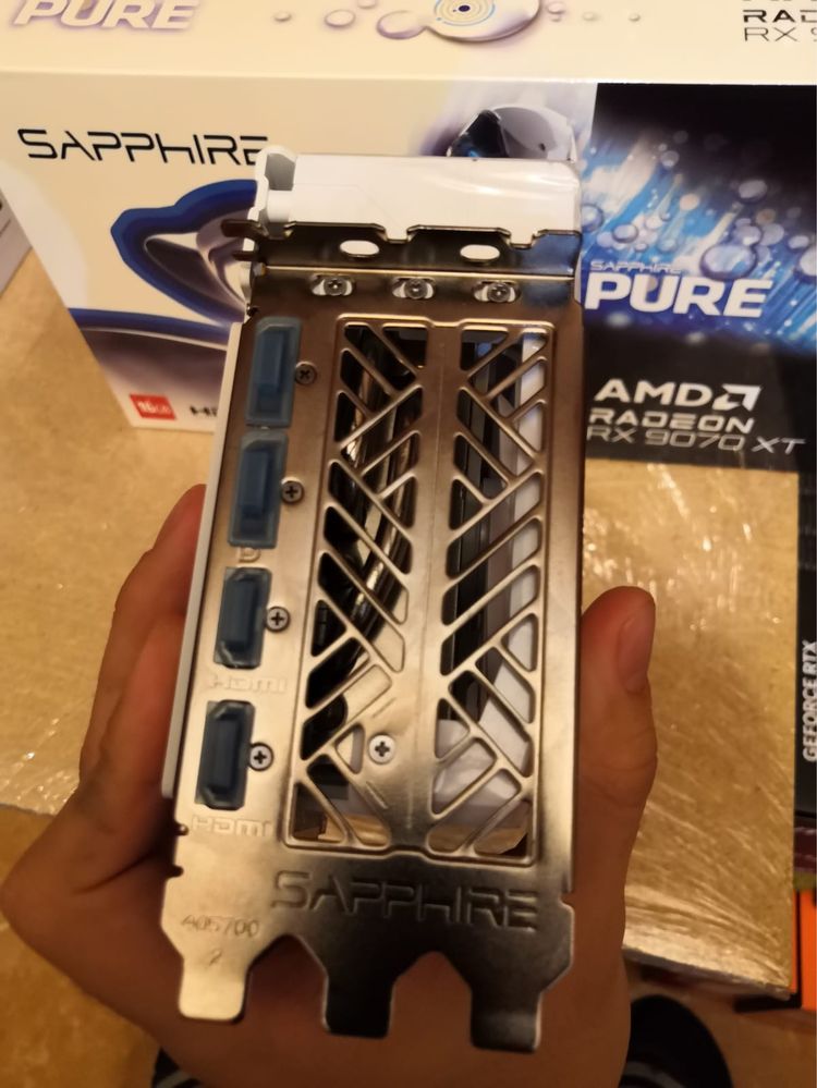 Sapphire Pure RX 9070 XT 16GB NOVA