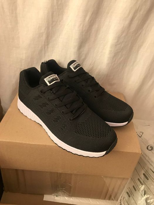 Кросівки чорні чоловічі 44 розмір