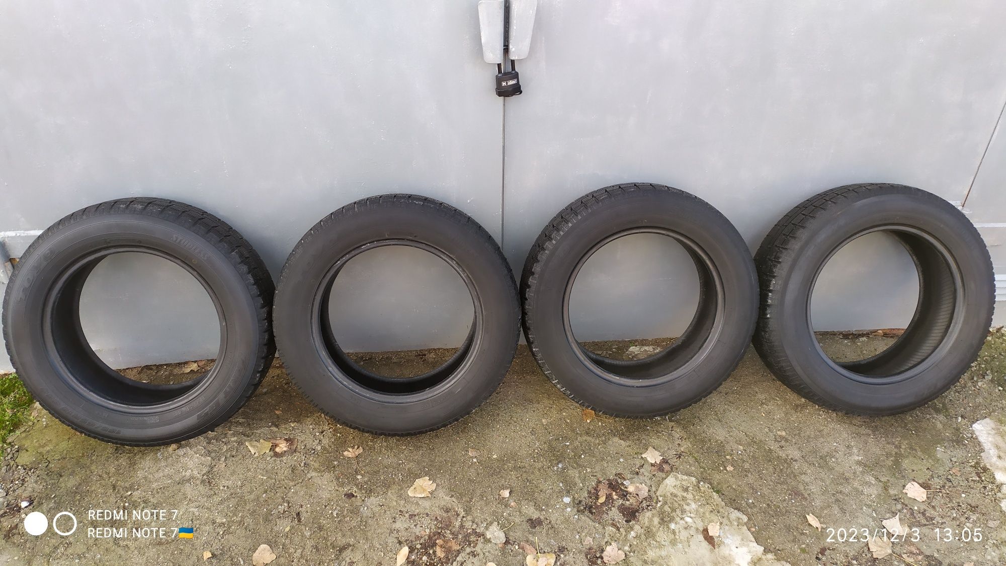 Комплект зимових шин Toyo 185/65 R15