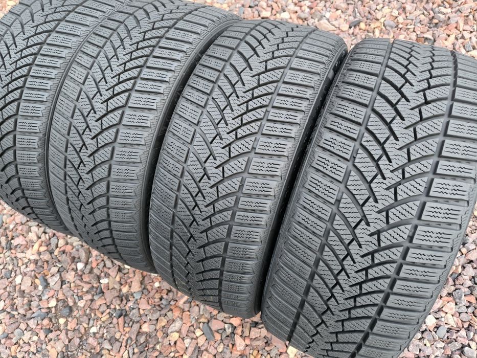 Zimowe Semperit 205/45R17. 7 mm