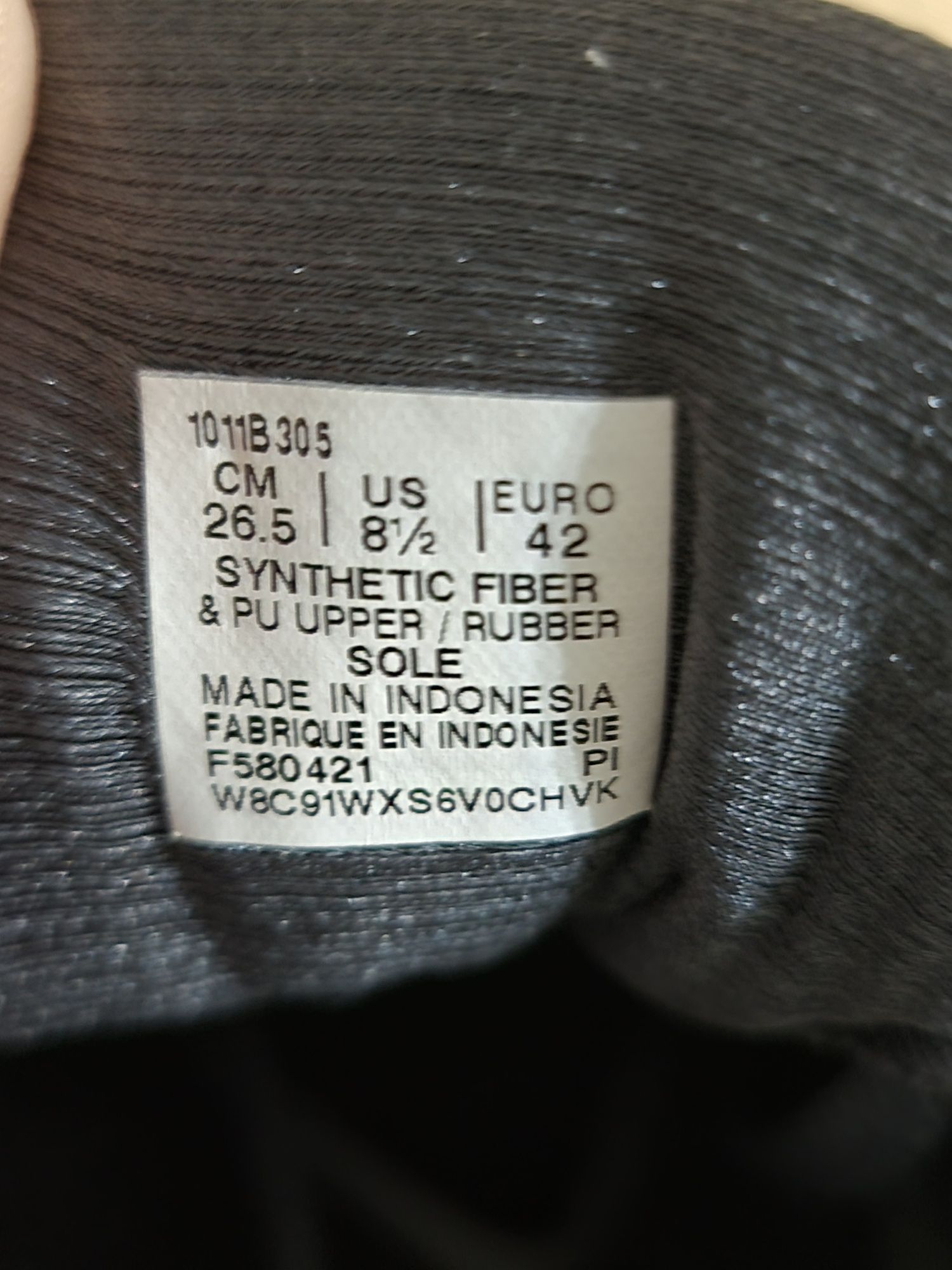 Оригінал 100% чоловічі кросівки asics nimbus 23 eur 42