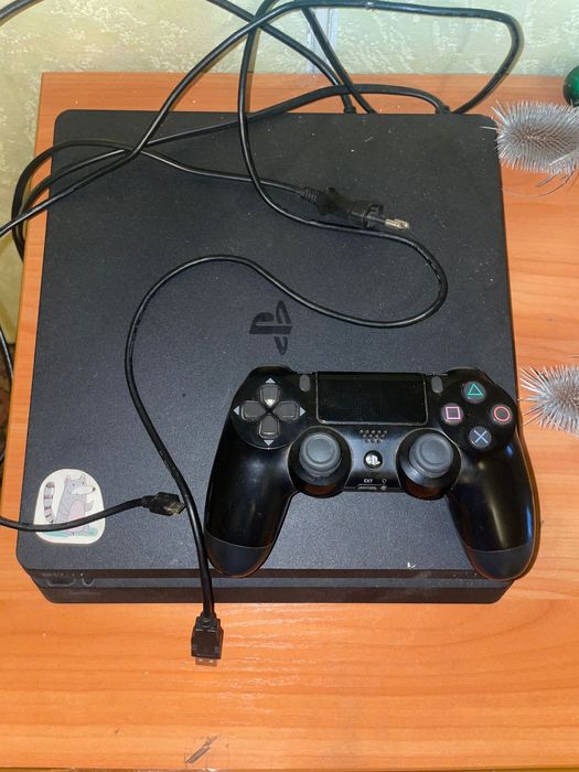 PlayStation 4 б/у