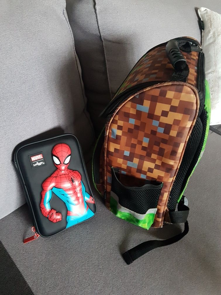Tornister Minecraft i piórnik ze Spidermanem