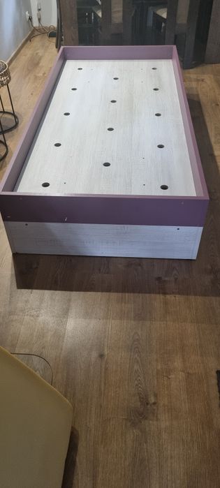 Łóżko 200/90 cm solidne