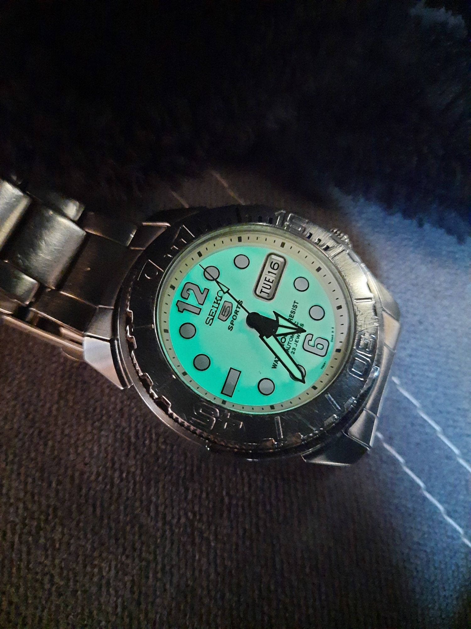 Часы Seiko 5 Sports Full Lume