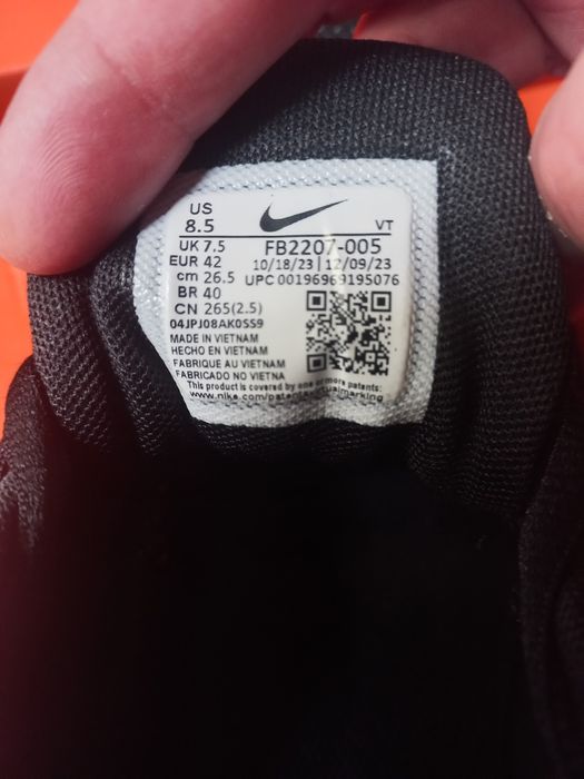 Чоловічі кросівки для бігу Nike Revolution 7