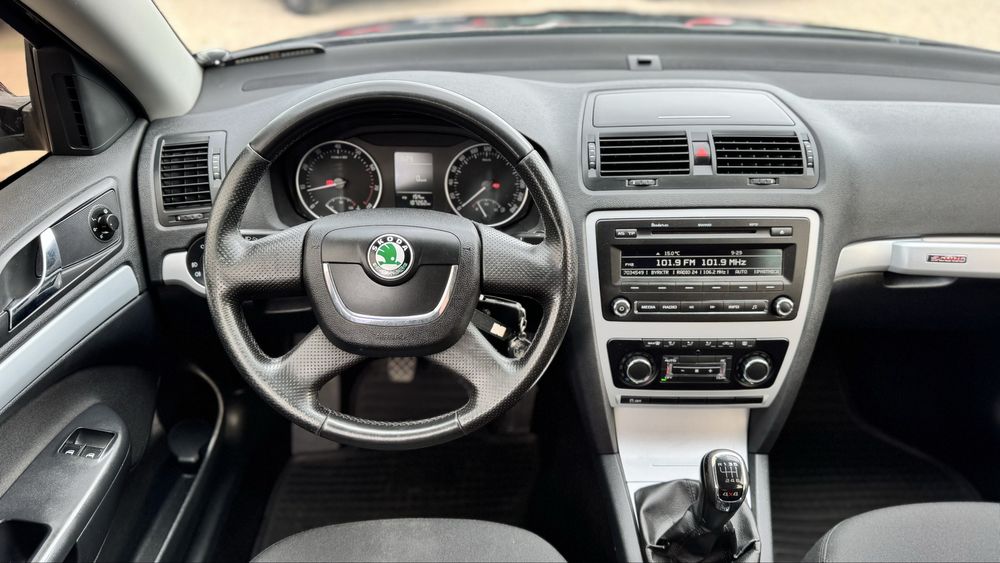Skoda Octavia Scout  Шкода Октавія Скаут 2011 р.в,1.8 бензин 4*4 6МКПП