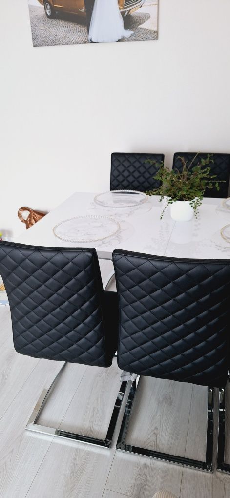 4 nowe pikowane eleganckie czarne krzesła nogi srebrne chromowane