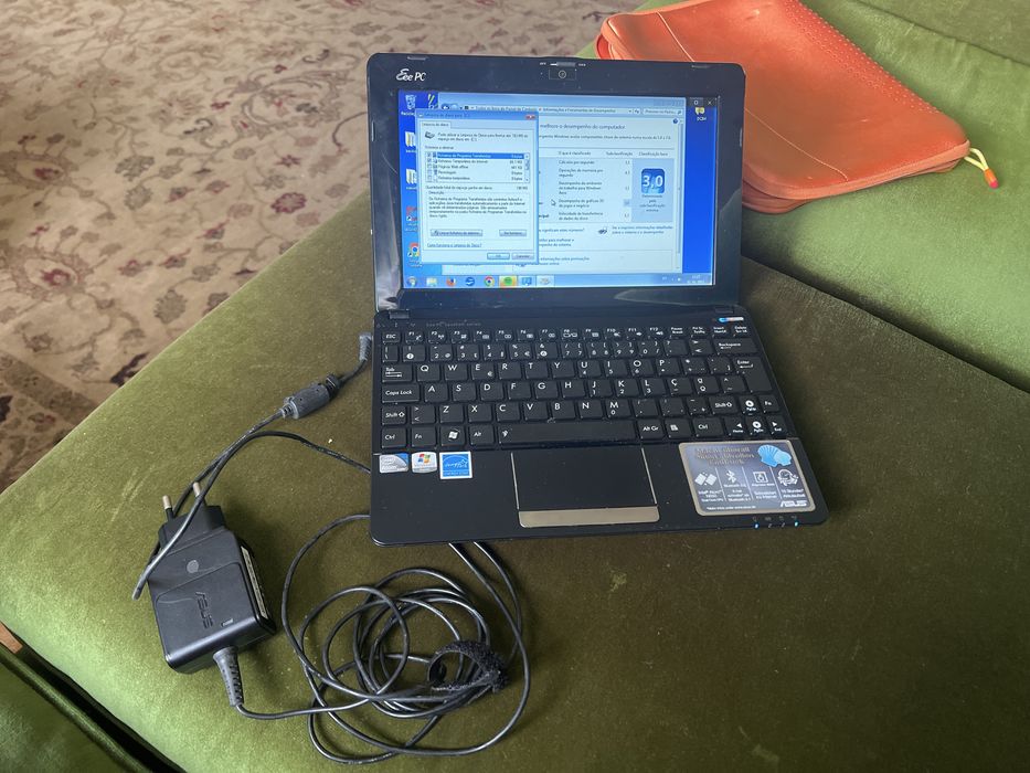 Asus Eee PC Seashell series subnotebook