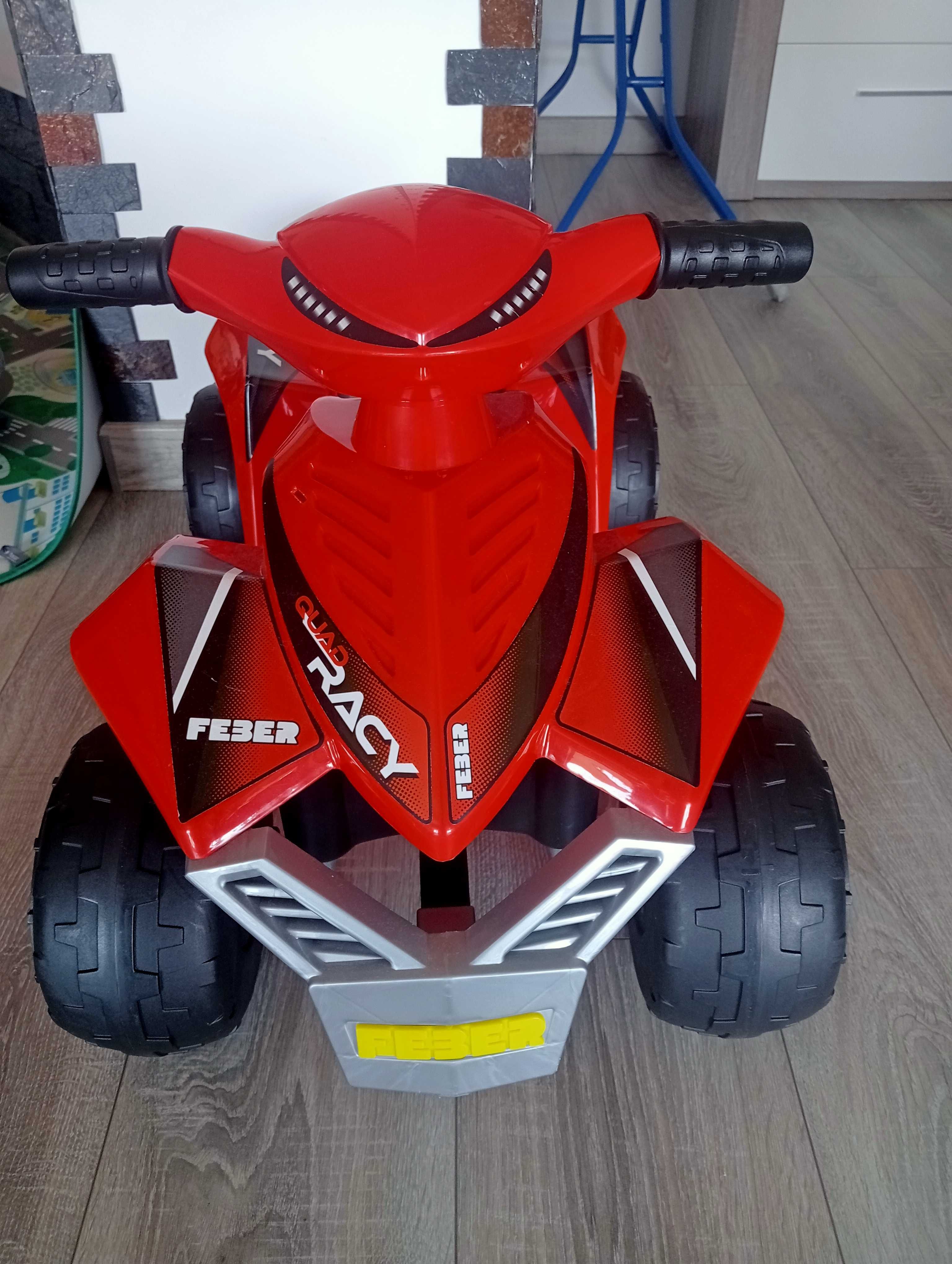 Moto 4 elétrico para criança