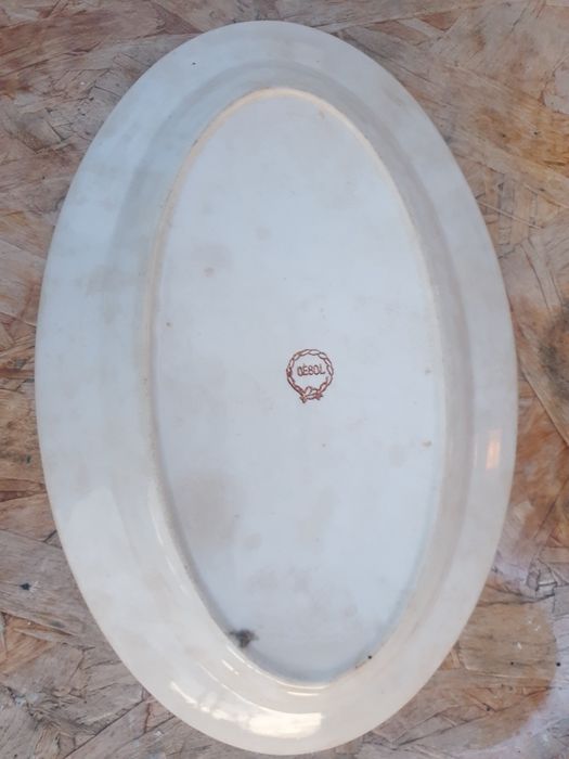 Travessa de loica antiga