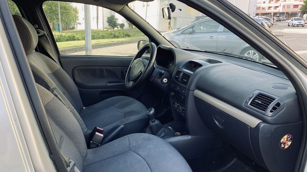Renault Clio 2004