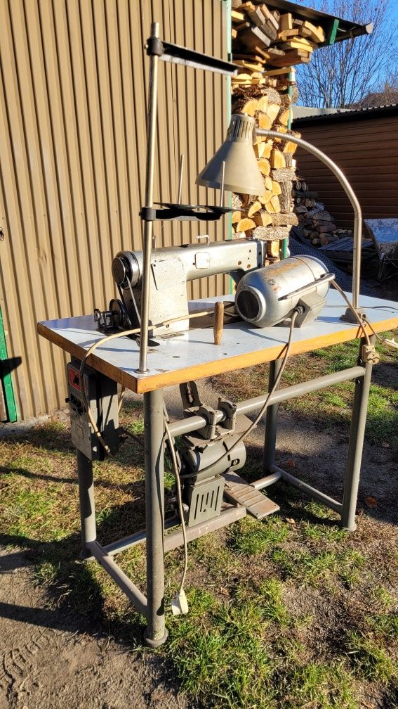 Maszyna do szycia Minerwa