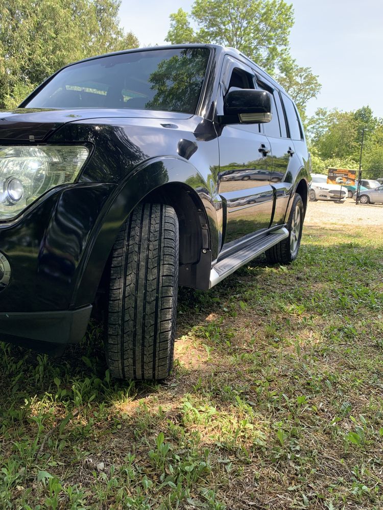 Продається MITSUBISHI PAJERO wagon 3.2