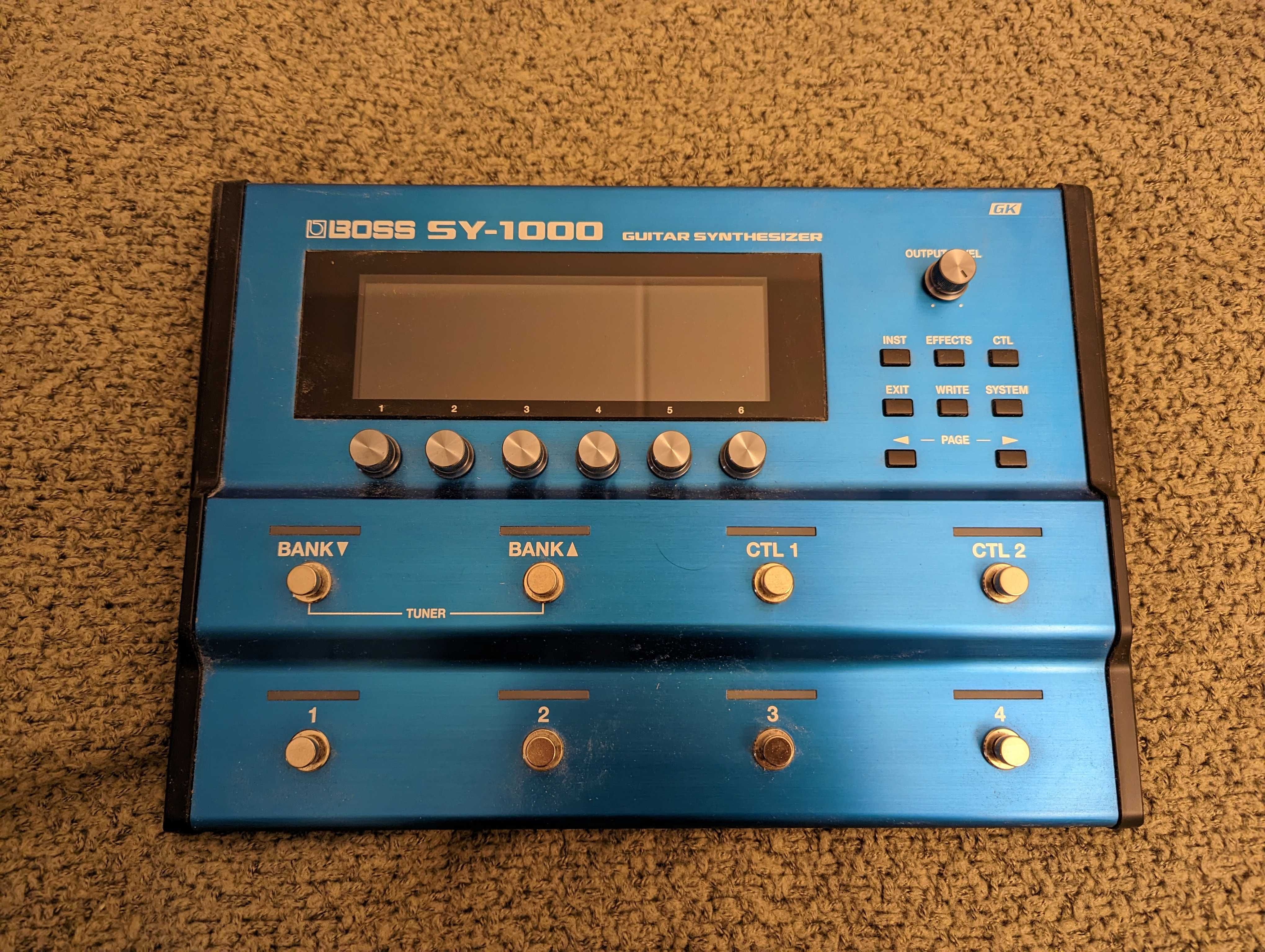 Syntezator Roland SY1000 + Roland GK3 przetwornik