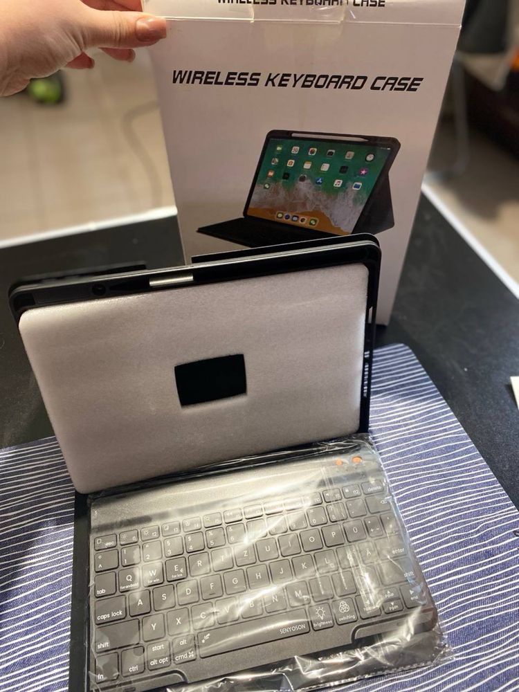 WIRELESS KE 3H – Чохол-клавіатура для iPad