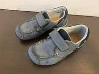 Sapatos Mocassins azuis com velcro geox 28