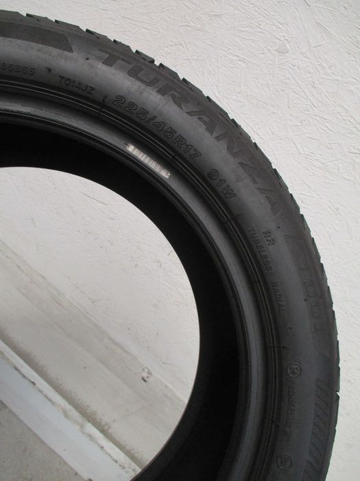 1x 225/45r17 Bridgestone Turanza T001 5mm 16r.