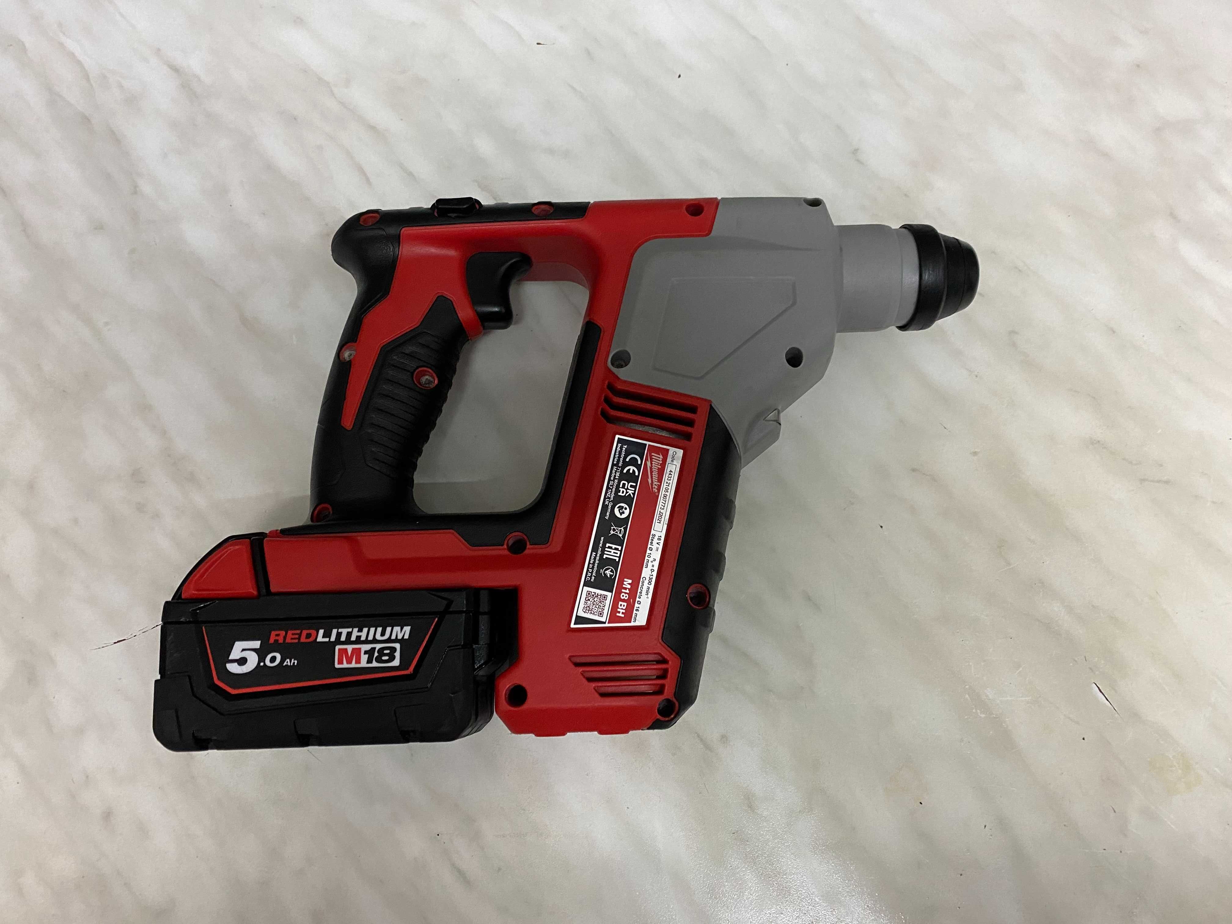 Młotowiertarka SDS-Plus 1,2J MILWAUKEE M18 BH MILWAUKEE M18 5.0Ah