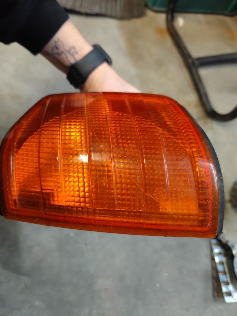Várias peças Mercedes 190