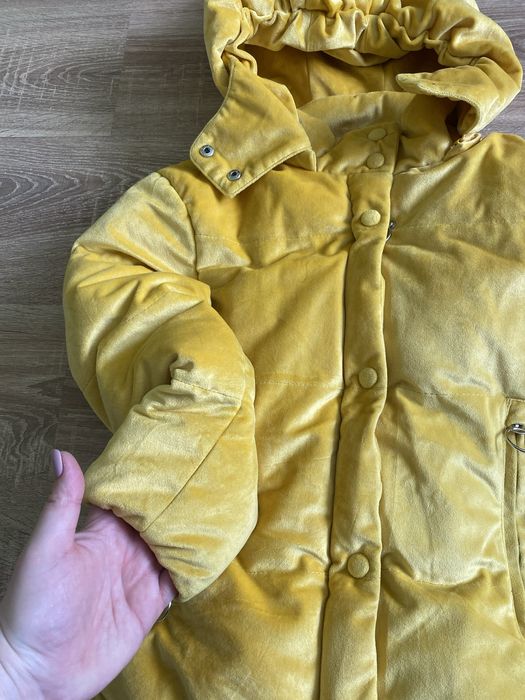 Куртка для дівчинки зима.