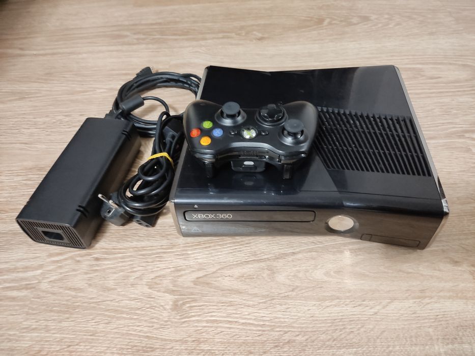 Приставка Microsoft Xbox 360 Slim 250Gb