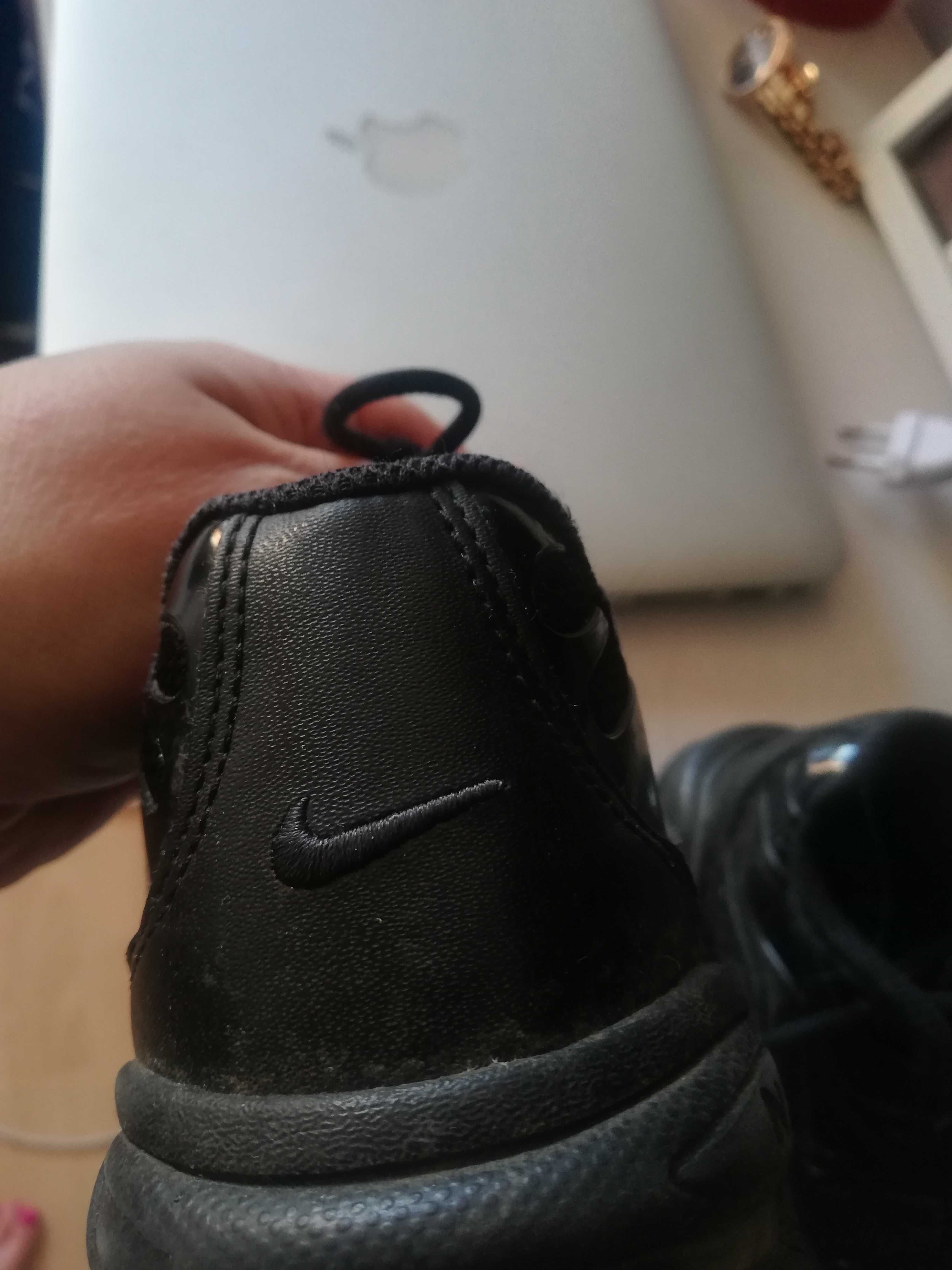 Nike czarne Air uniwersalne dziecięcy super stan dziecięce