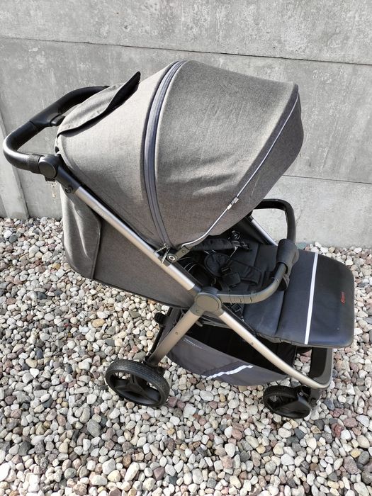 Wózek spacerowy Carrello Bravo