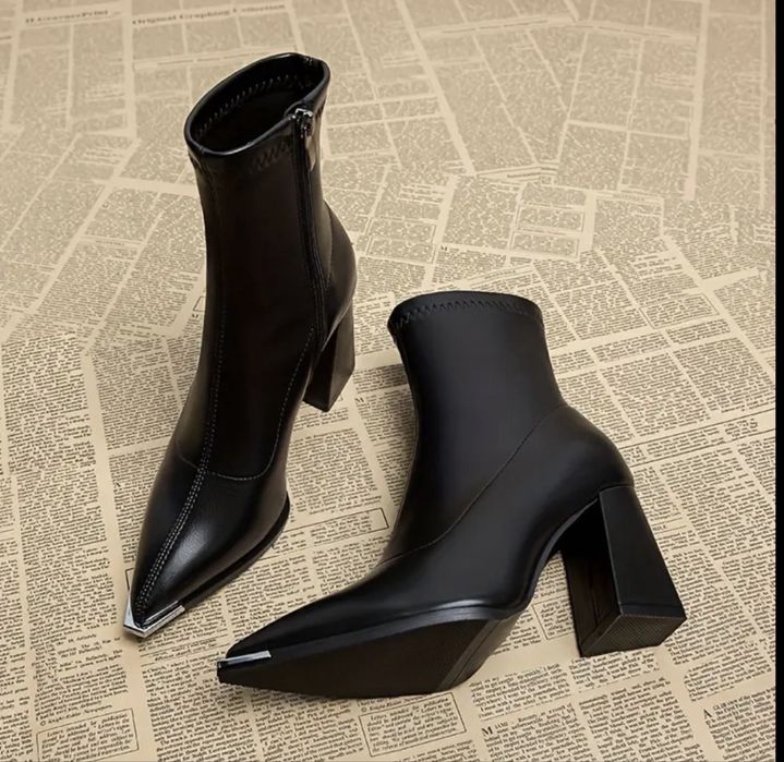 Черевики жіночі чорні