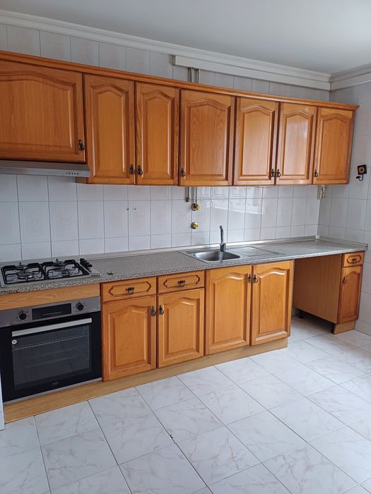 Alugo T2 - Fonte do Leite