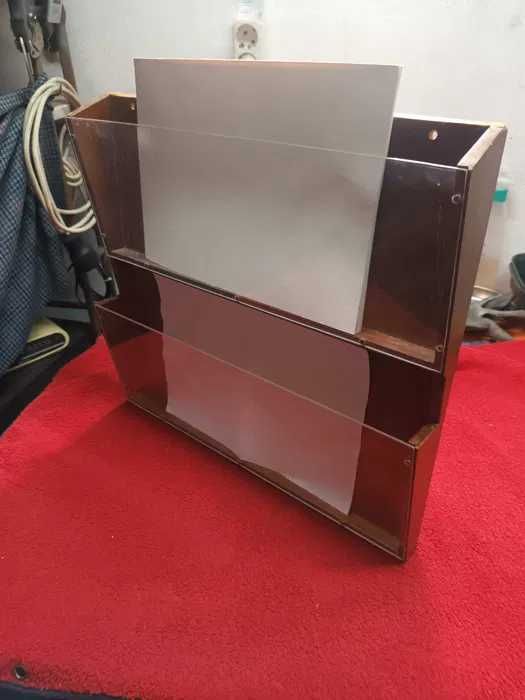 Arquivo de parede com 2 bolsas