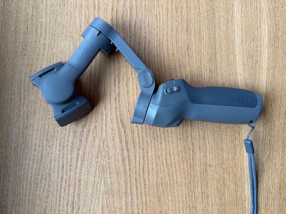 DJI Osmo Mobile 3 – Uszkodzony / Na części