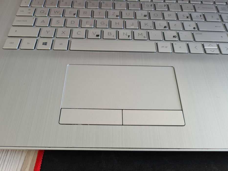Laptop 17.3 HP 470 G7 i7 10510U 16GB 256GB SSD Radeon 530