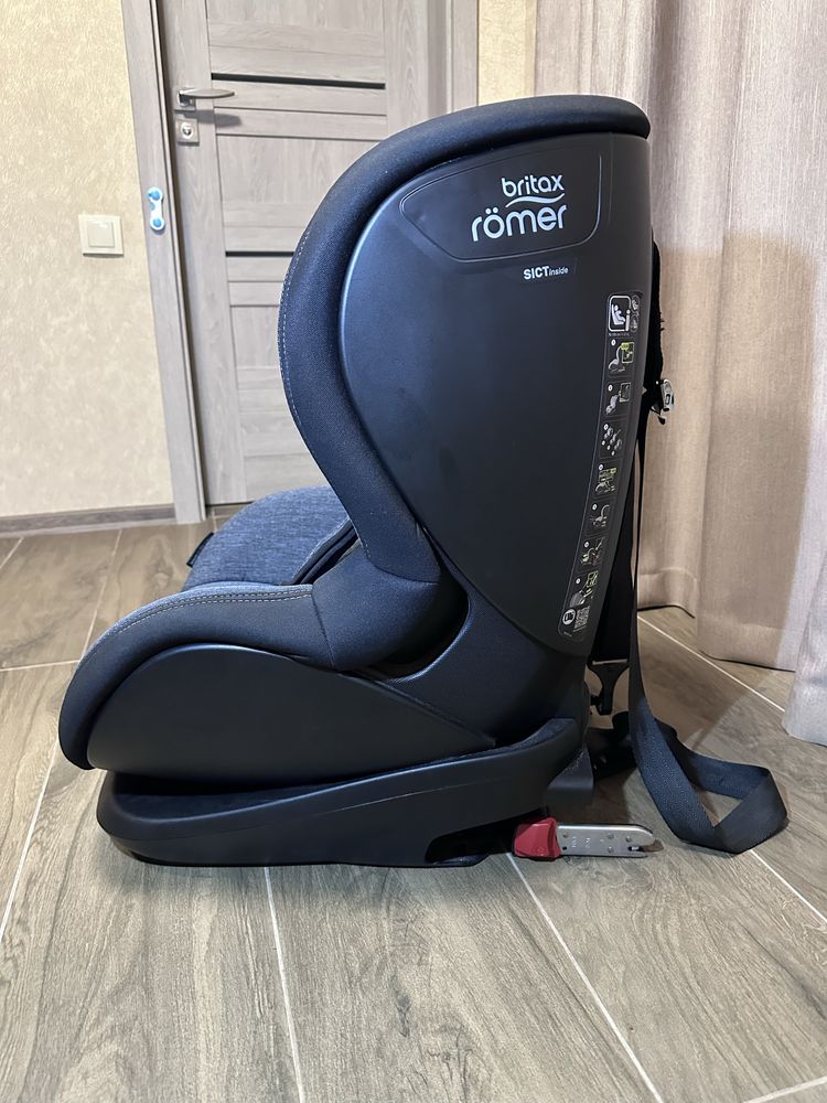 Автокрісло Britax Romer Trifix 2 i-size