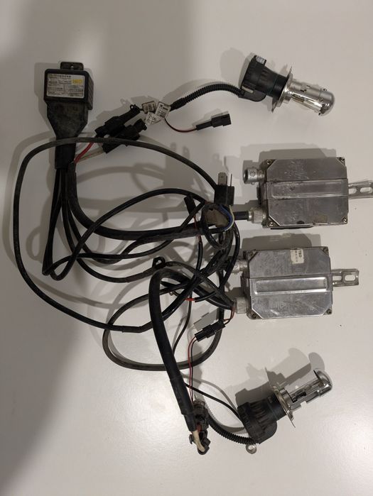 Бі-ксенон лампи комплект