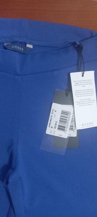 Calças leggins/ Calças guess