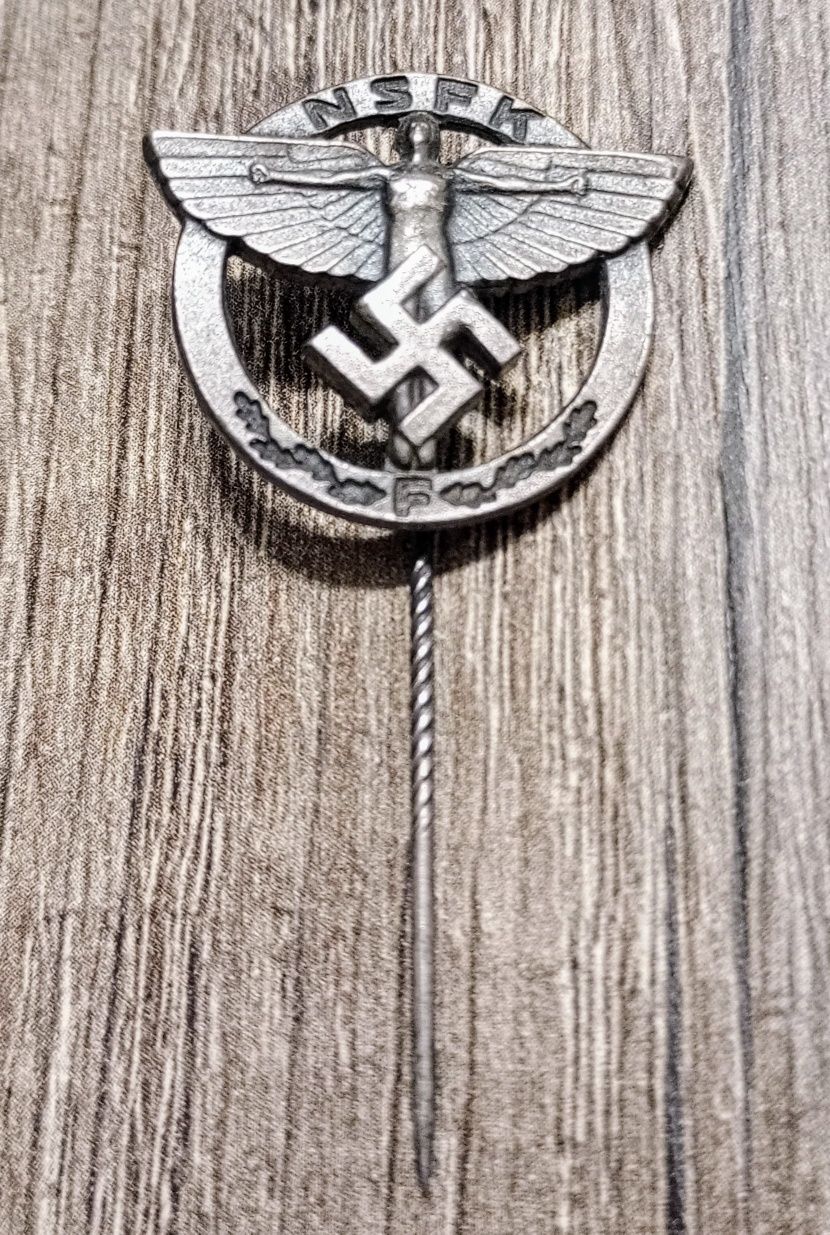 Militaria III Reich Wehrmacht Pin NSFK