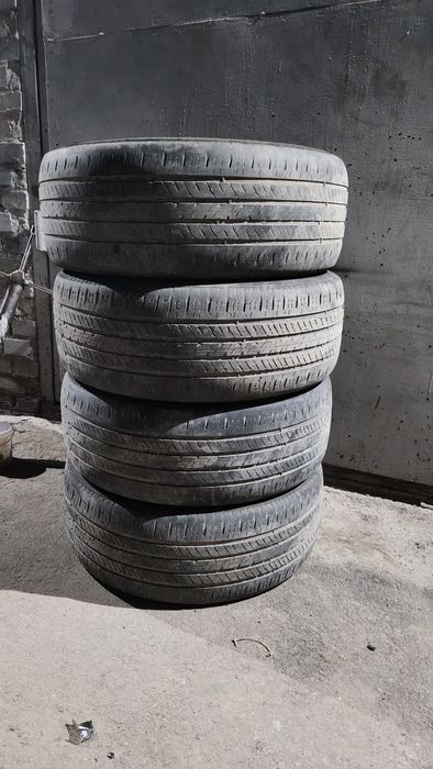 Goodyear 245 45 19 всесезонки 22 рік