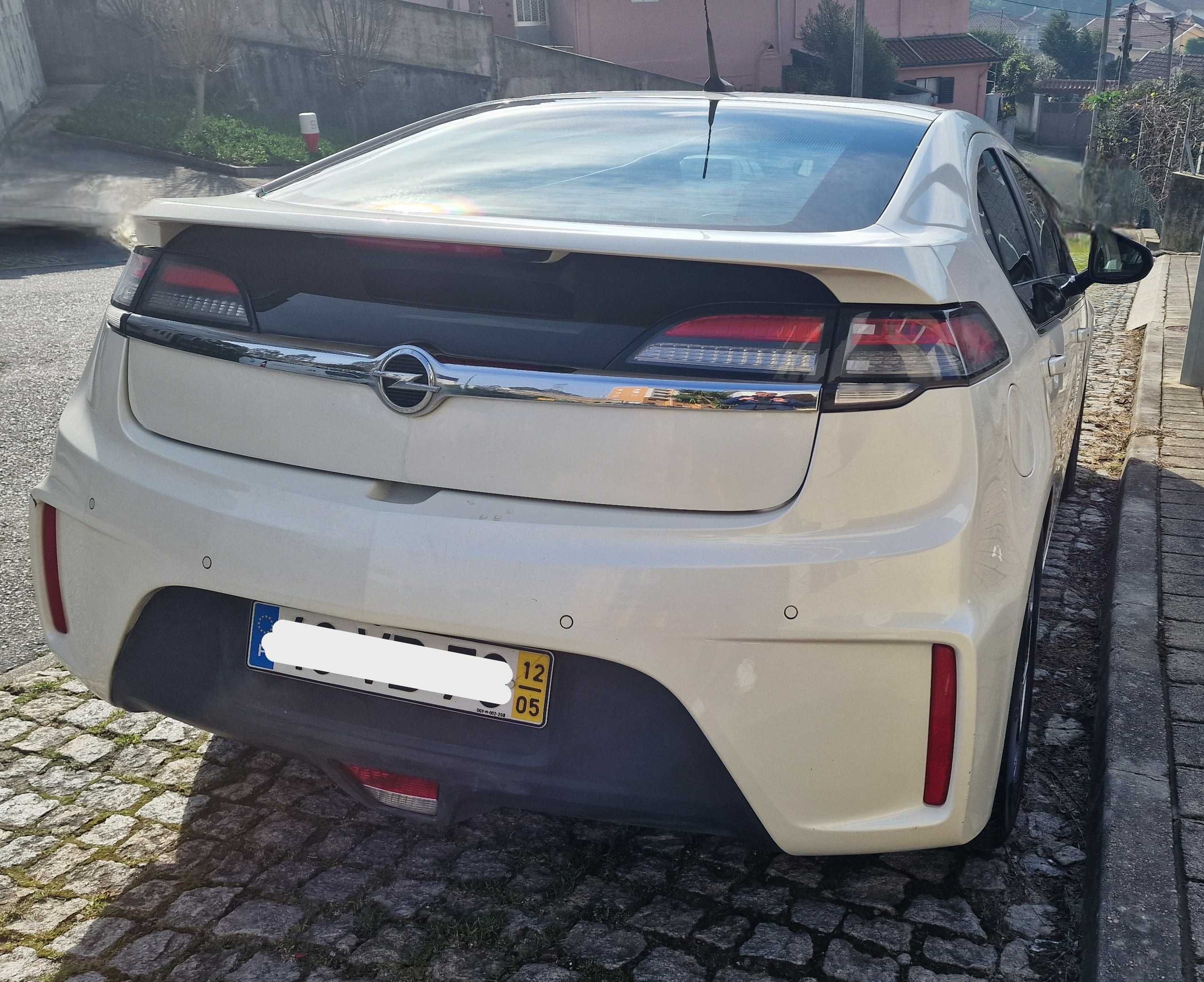 Opel Ampera Híbrido Plug-In Branco