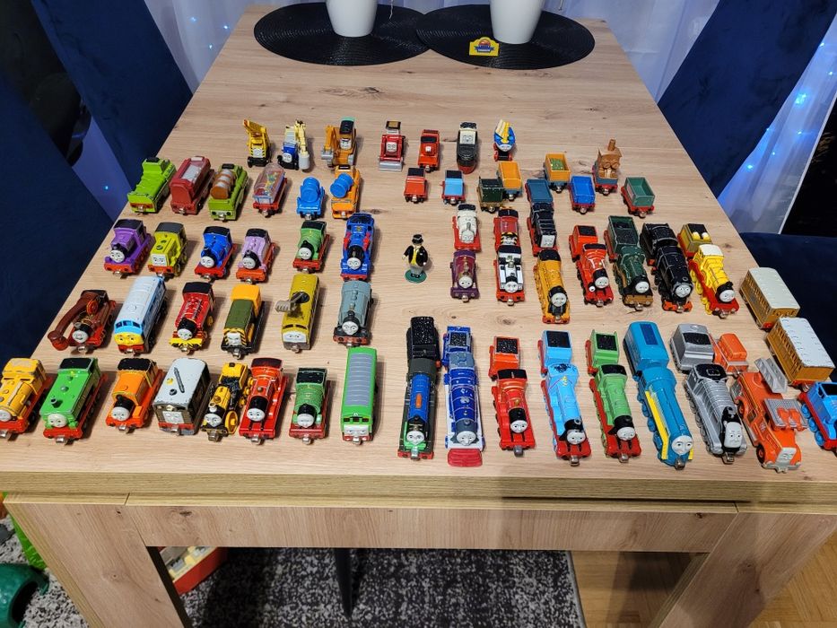 Tomek i Przyjaciele lokomotywy Zestaw Take-n-Play