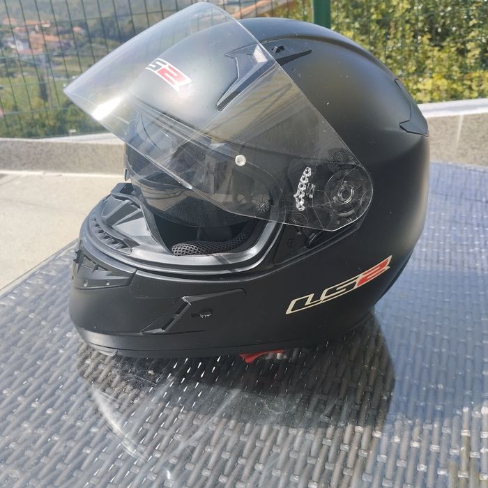 Capacete LS2 usado